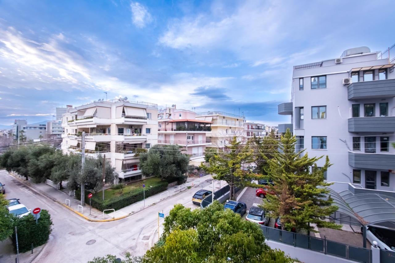 Apartment With Parking Near Medical Center アテネ エクステリア 写真